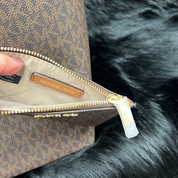 Michael Kors - Picture 4 of 9